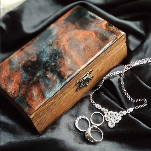 Шкатулка покрытая по технологии Резин арт(Resin Art)